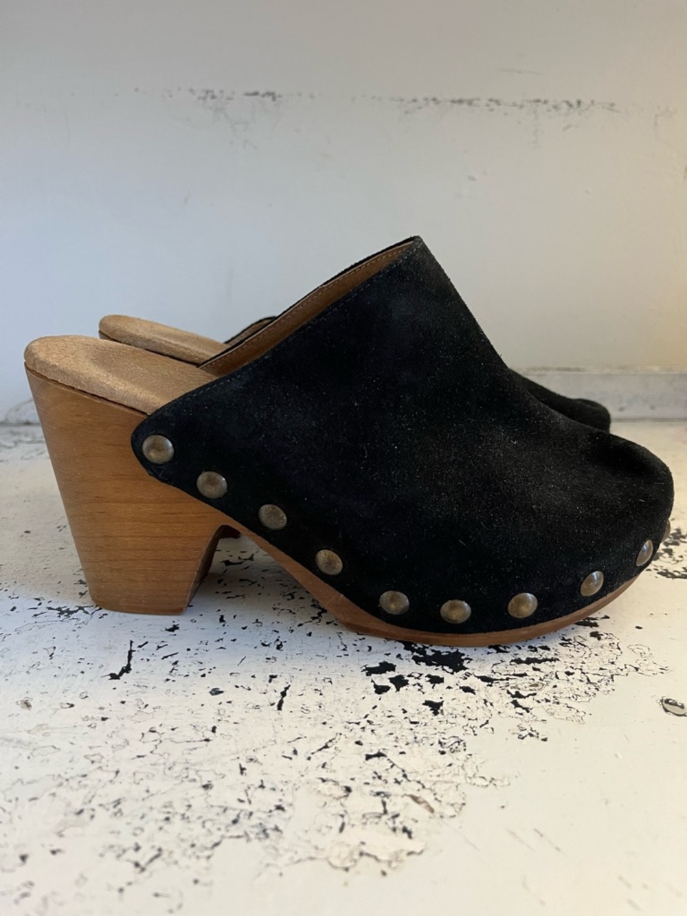 Free people black suede high heeled clogs size 6